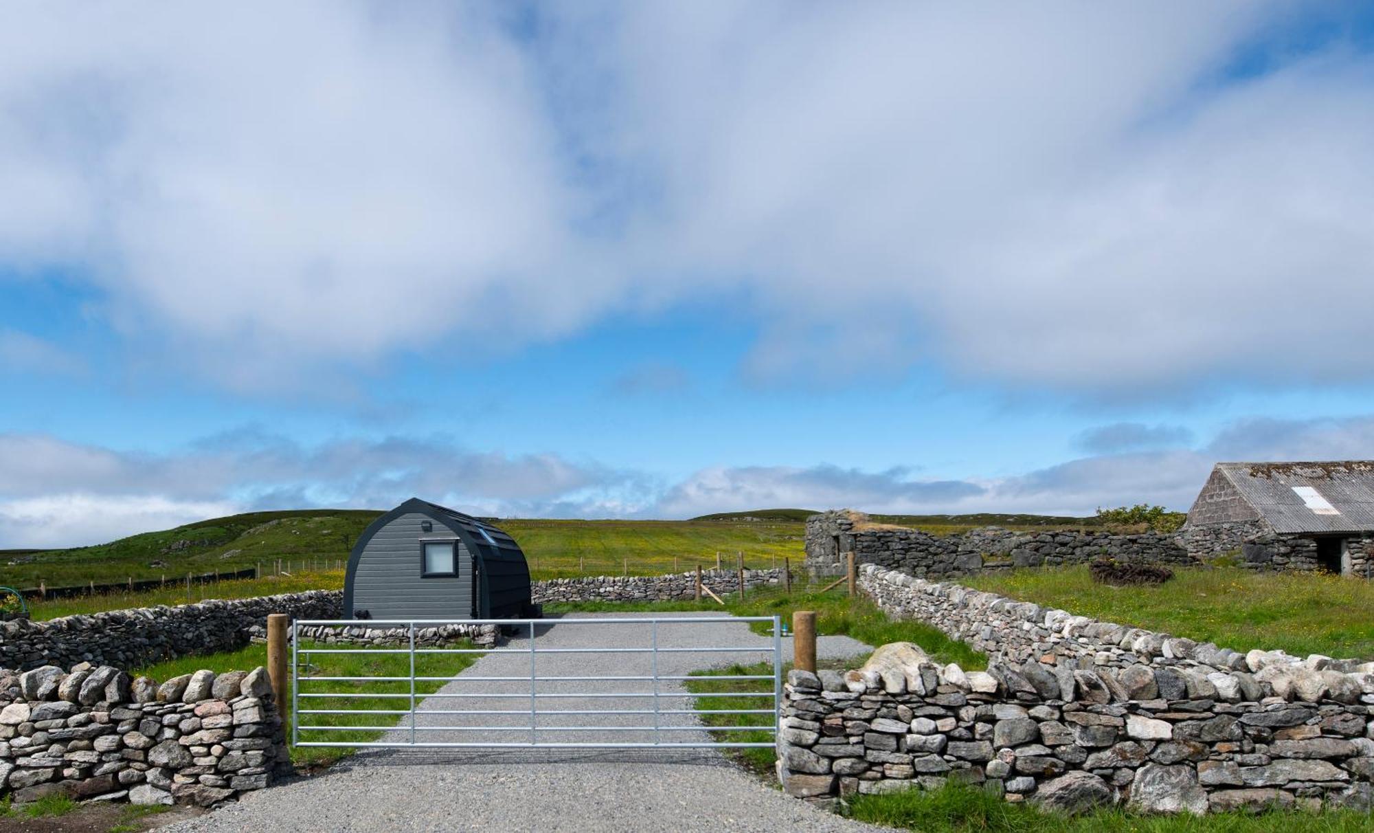 21 Callanish Luxury Pod Exterior photo